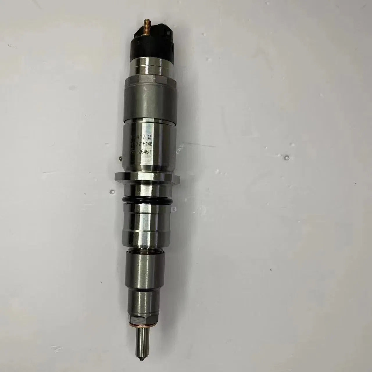 Injector compatibil Bosch 0445120549 pentru camioane Volvo sau utilaje