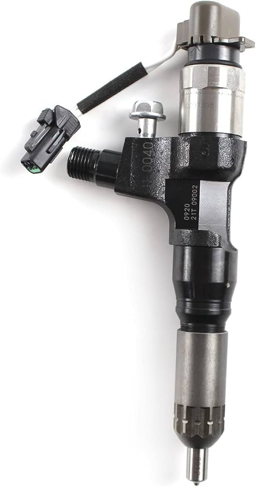 Injector compatibil Denso 095000-6240 pentru camioane Nissan Cabstar sau utilaje